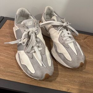 New Balance 327 white and Gray Athletic Shoes